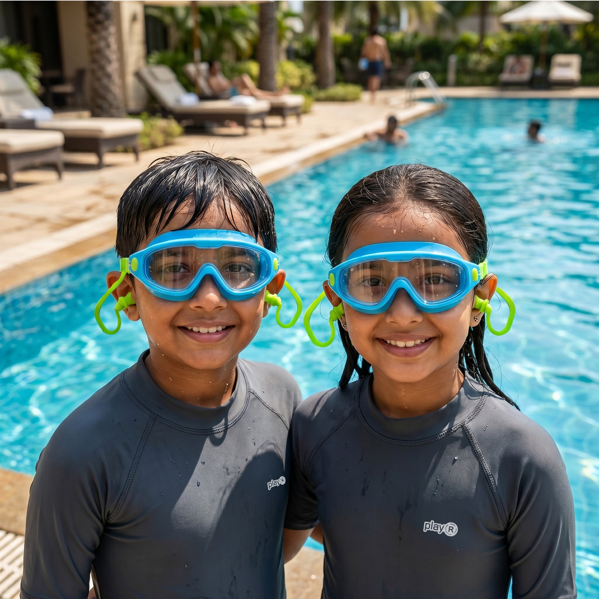 Kids Swimming Silicone PolyCarbonate Goggles Mask Essentials UV Protection Anti Fog — Green Blue